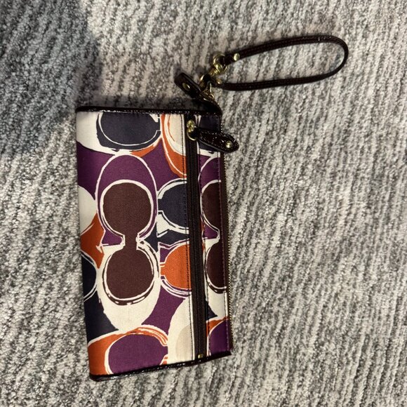 Coach Wristlet - Picture 2 of 2